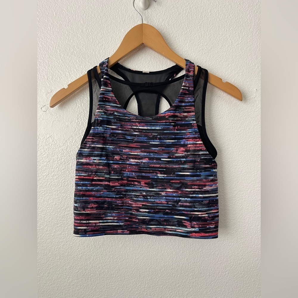 Lululemon Tank Top Womens 6 Break Free Nulux Lightweight Gym Workout Running